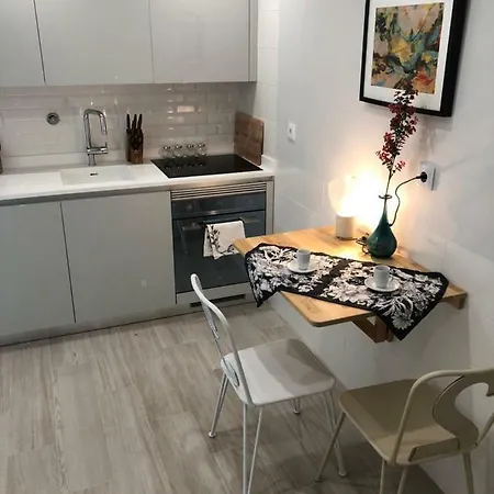 Secret & Skyline Modern